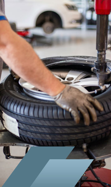 tyre getting fixed